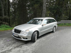 Mercedes Benz E320 CDI 2005 foto