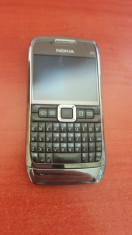 Telefon Nokia E71 gri / original / folosit / stare foarte buna foto
