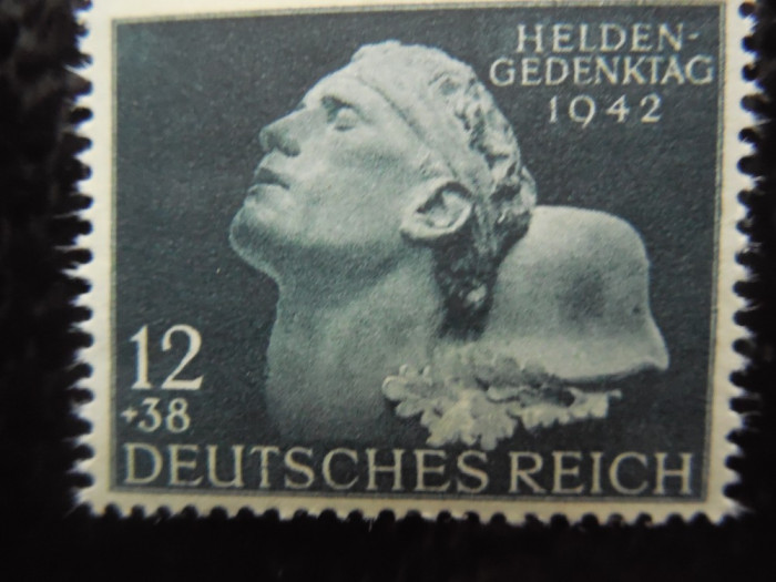 timbre deutsches reich - MONUMENTUL EROILOR MI 812- COMPLETA- NESTAMPILAT