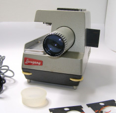 Diaproiector Liesegang Fantax 12V(1964) foto