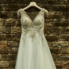 Cauti Rochie Mireasa Eleganta Zeita Greceasca Vezi Oferta Pe Okaziiro