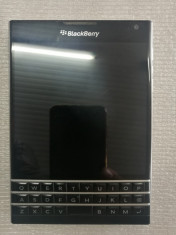 Blackberry Passport foto