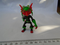 bnk jc Figurina Ben 10 foto