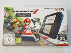 Consola jocuri Nintendo 2DS la cutie + accesorii originale + Mario Kart 7 foto