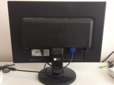 Monitor LG W2241S de 22 inch foto