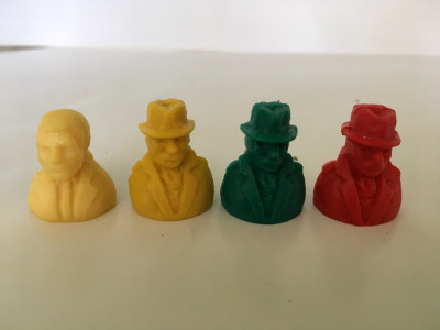 4 figurine plastic, bust de om, posibil pioni de joc, 2.5cm foto