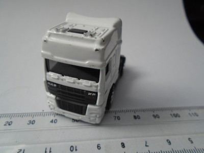 bnk jc Matchbox MB 702 - DAF XF95Space Cab - 1/86 foto