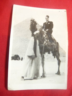 Fotografie- Un roman la Piramide 1934 , dim.= 5,8 x 8,5 cm foto