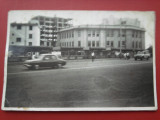 Iasi Bulevardul Independentei cu vechiul sediul Telecomunicatii, Alb-Negru, Romania de la 1950, Cladiri