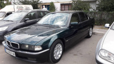 BMW 728i foto