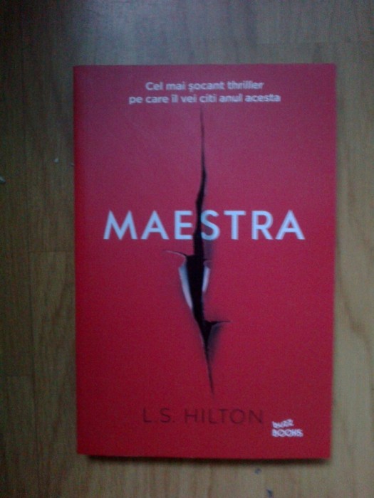 e1 Maestra - L.S Hilton