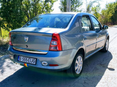 Dacia Logan Prestige 1.6 16 v 105 HP din 2010 foto