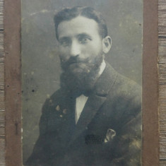 Portret barbat// fotografie pe carton, tip CDV