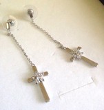 Cercei lungi CRUCIULITA inox placati cu aur alb 18k cruce zirconia