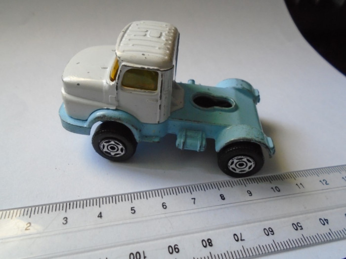 bnk jc Corgi Juniors - cap tractor Mercedes Benz