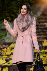Palton roz din lana cu blana foto