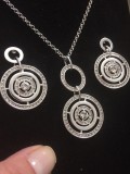 Set(colier+cercei) inox placat cu Aur 18k si Swarovski-GRAVAT
