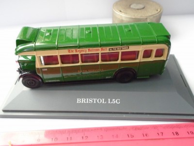bnk jc Corgi - The original Omnibus Company - Bristol L5G London transport foto