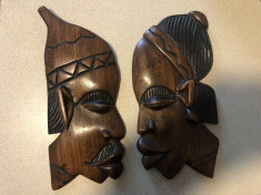 Pereche de basoreliefuri,africane,sculptate in lemn masiv foto