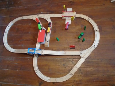 bnk jc - Traseu linii lemn cu trenulete inclus - compatibile Thomas&amp;amp;Friends foto