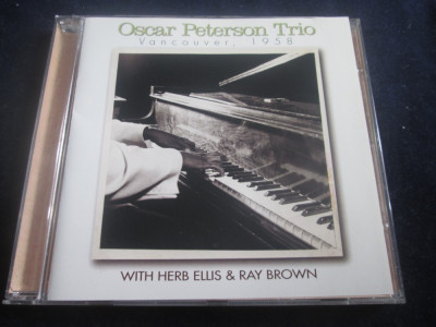 Oscar Peterson Trio - Vancouver , 1958 _ CD_ Just A Memory ( Canada ,2003) foto