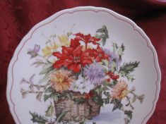 FARFURIE DECORATIVA PORTELAN ENGLEZESC ROYAL DOULTON FINE BONE CHINA - FLOWERS foto