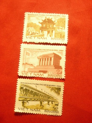 Serie 30 Ani Hanoi 1984 Vietnam , 3 valori foto