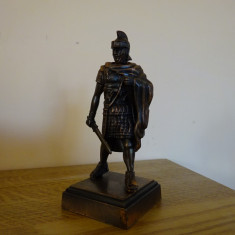 Soldat roman, figurina metalica, ascutitoare