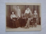 Cumpara ieftin Impresionanta fotografie de familie - zona Banat, Austro-Ungaria