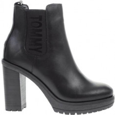 Botine Femei Tommy Hilfiger Essential Heeled EN0EN00244990 foto