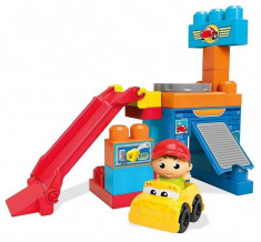 Set De Blocuri Mega Bloks First Builders Spinning Garage foto