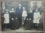 Portret de familie// fotografie pe carton