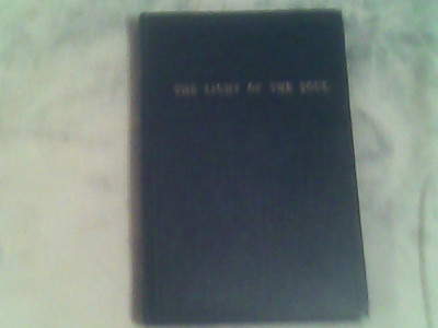 The light of the soul-its science and effect (a paraphase of the yoga sutras) foto