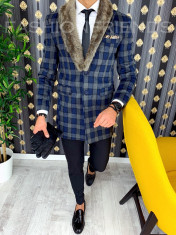 Palton de iarna pentru barbati, bleumarin in carouri cu blana - 9680 foto