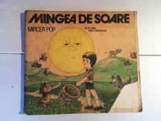 MINGEA DE SOARE / FORMAT MEDIU /ILUSTRATA FRUMOS DE VASILE OLAC /1983 foto
