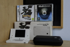 Consola Nintendo Dsi White Pokemon White + 2 jocuri + Accesorii foto