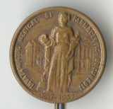 INVATAMANTUL MEDICAL SI FARMACEUTIC BUCURESTI - Insigna 1857-1957- RARA