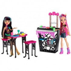 Cantina Monster High foto