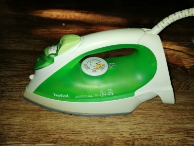 FIER CALCAT TEFAL DEFECT PENTRU PIESE foto