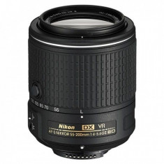 Nikon AF-S DX NIKKOR 55-200mm f/4-5.6G ED VR II foto