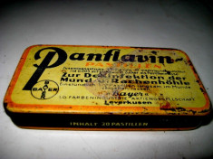 Cutie metalica veche pastile -Panflavin BAYERN Leverkusen. foto