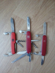 BRICEAG - 3 BRICEGE SWISS ARMY KNIFE - VINTAGE - 2 VICTORINOX ?I UNUL SOLINGEN foto