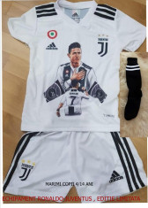 ECHIPAMENTE FOTBAL COPII RONALDO-JUVENTUS,EDITIE LIMITAT,LIVRARE GRATUITA foto