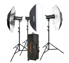 Kit de lumini pentru studio Godox SK400. foto
