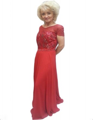 Rochie De Nunta Lunga Rosie Cu Decolteu Mic Si Maneca Scurta