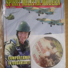 RWX 09 - REVISTA MILITARA 57 - 5/2005 - ARE SI CD - PIESA DE COLECTIE!!!