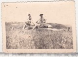 Bnk foto - 1944 - Militari romani la o baterie aa, Alb-Negru, Romania 1900 - 1950, Militar