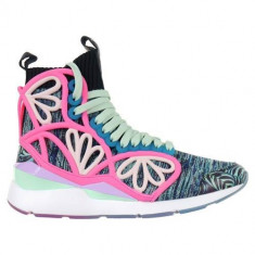 Ghete Femei Puma Pearl Cage Graphic Mid Wns Sophia Webster 36474401 foto