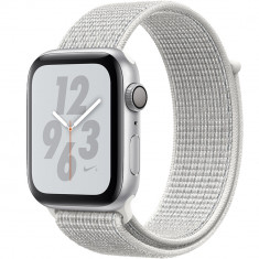 Smartwatch Watch 4 Nike Plus GPS 44MM Aluminiu Argintiu Si Curea Sport Loop Alb foto