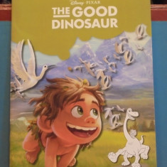 THE GOOD DINOSAUR- DISNEY PIXAR- CARTE POVESTE DE COLORAT CU POZE - 32 PAG.